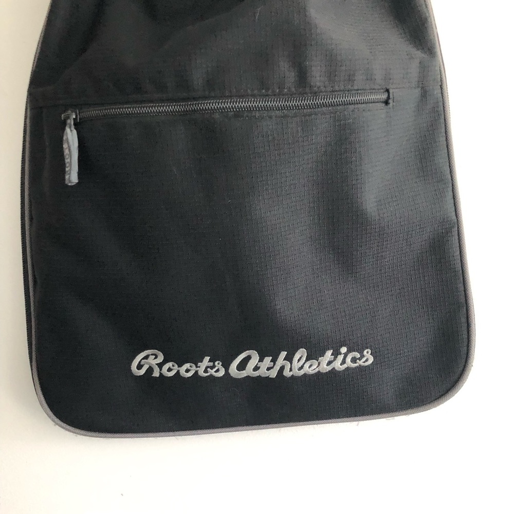 ROOTS Athletics Expandable Drawstring Backpack Bag - Picture 2 of 9